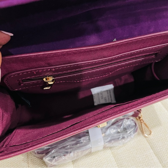 NEW Badgley Mischka Vegan Leather Plum Crossbody Bag Big Chain Stud on the Cover - Picture 8 of 9